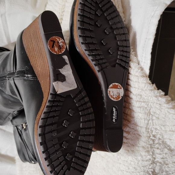 Dr. Scholl's  Be Energized  foam technology wedged heel boots - Picture 15 of 16